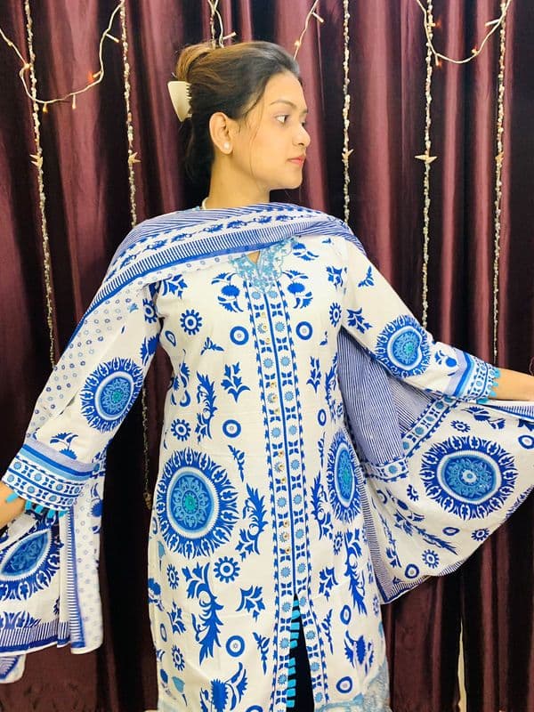 Coton dress whith skin print - Image 2