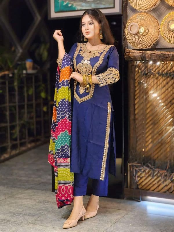 Linen Sequence Three Piece - Image 3